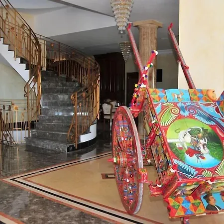 Borgo Don Chisciotte Hotel 4*