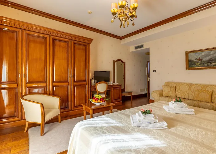 博尔戈唐堂吉诃德酒店 4* 莫迪卡